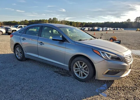 2015 Hyundai Sonata Se z USA, uszkodzony, nr VIN 5NPE24AF3FH158905